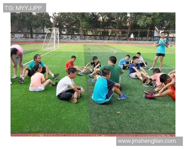 吴芳专访：从绿茵场到人生舞台的足球旅程回顾与展望