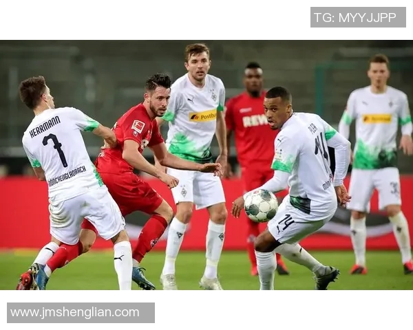 南非足球员的崛起与挑战：探索他们在国际赛场上的表现与影响力